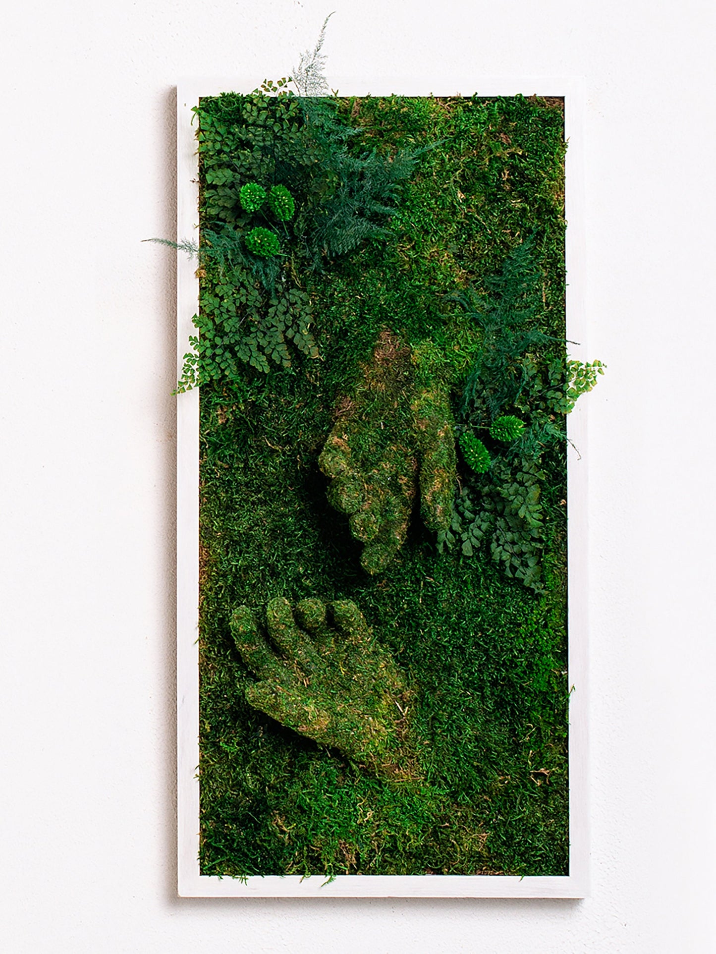 Verleihen Sie Ihrem Raum neues Leben mit einzigartiger 3D-Moos-Wandkunst in Handform – dem Meisterwerk von Greenwall!