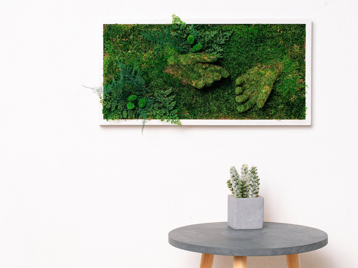 Verleihen Sie Ihrem Raum neues Leben mit einzigartiger 3D-Moos-Wandkunst in Handform – dem Meisterwerk von Greenwall!